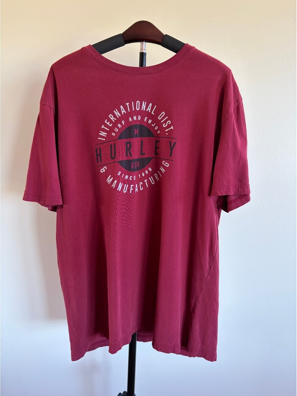 Hurley Men’s Large Burgundy International Surf Graphic T-Shirt Cotton